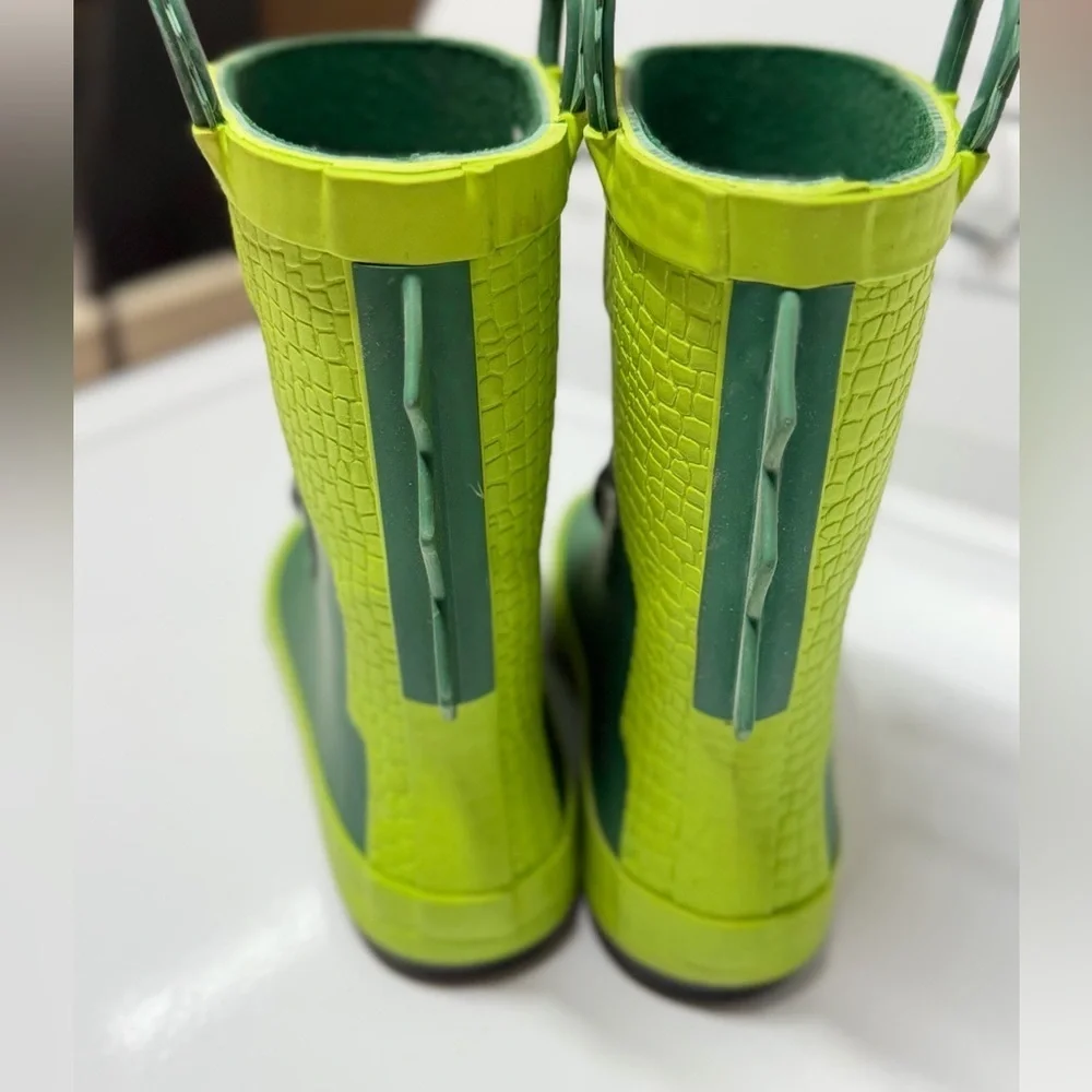 Member's Mark crocodile Boy's Easy Pull-On Lined Waterproof Rain Boots 9/10